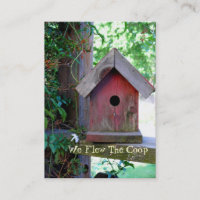 Roter Birdhouse-neue Adresse