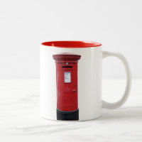 Roter britischer Postenkasten