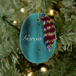 Roter Chile Ristra an der blauen Tür Weihnachtsbel Keramik Ornament
