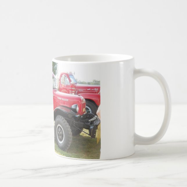Roter Dodge-Power-Lastwagen Tasse (Rechts)