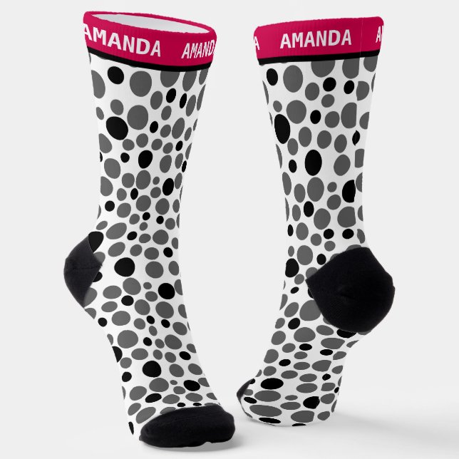 Roter Erbsenretro auf weißem Hintergrund Socken (Gewinkelt)