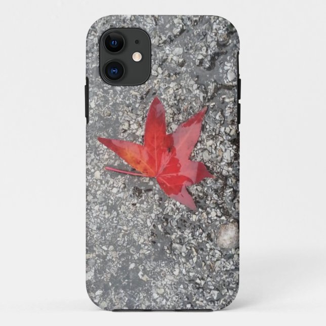 Roter Fall in Regen auf grauer, strukturierter Str Case-Mate iPhone Hülle (Rückseite)