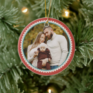 Roter gewellter Rand Erstes Weihnachten als Famili Keramik Ornament