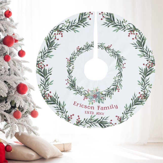 Roter Heiliger mit grünem Kranz, festlich, Familie Polyester Weihnachtsbaumdecke (Red Holly with Green Wreath, Festive, Family Name Brushed Polyester Tree Skirt)