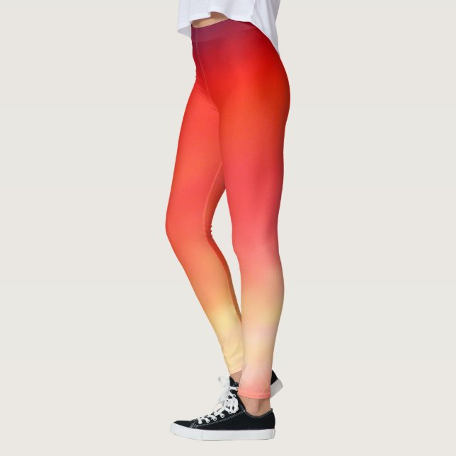 Roter Himmel nachts. Leggings (Links)