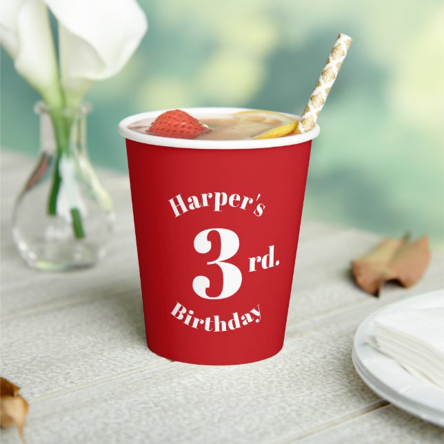 Roter individuelle Name zum Geburtstag, Nummer Pappbecher (In Situ)