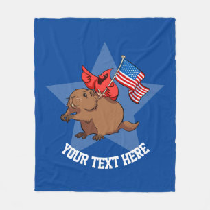 Roter Kardinal mit amerikanischer Flagge auf dem B Fleecedecke