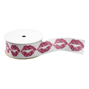 Roter Lippenkuss-weißes metallisches Ripsband