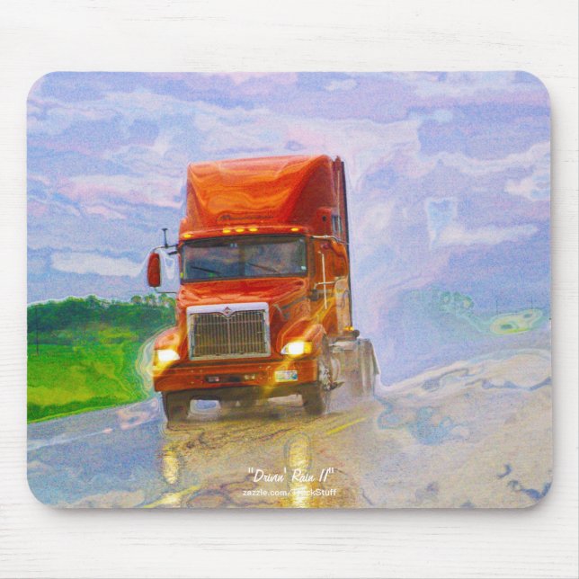 Roter Lkw Highway Autofahren in der Regenwald-Art  Mousepad (Vorne)