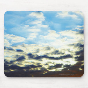 Roter orange blauer Sonnenuntergang mit Wolken Mousepad