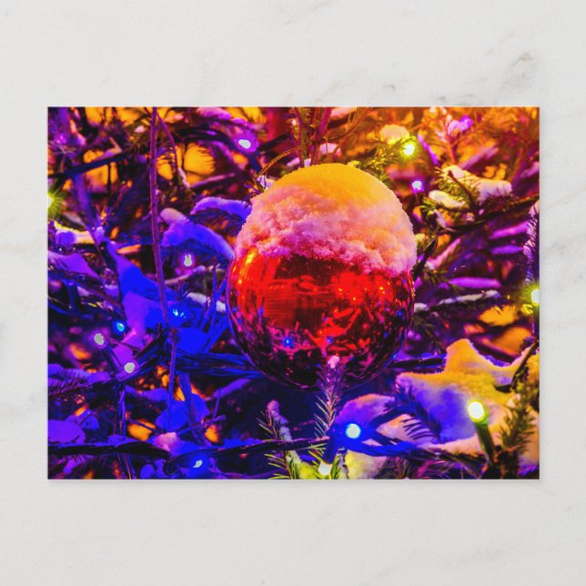 Roter Ornament-Ball, Schneekappe Postkarte (Vorderseite)