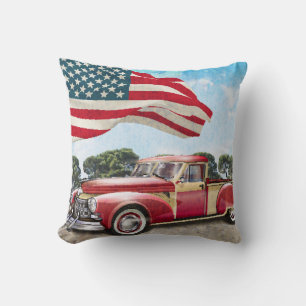 Roter Pickup-Truck: Amerikanische Flagge Vintage Kissen