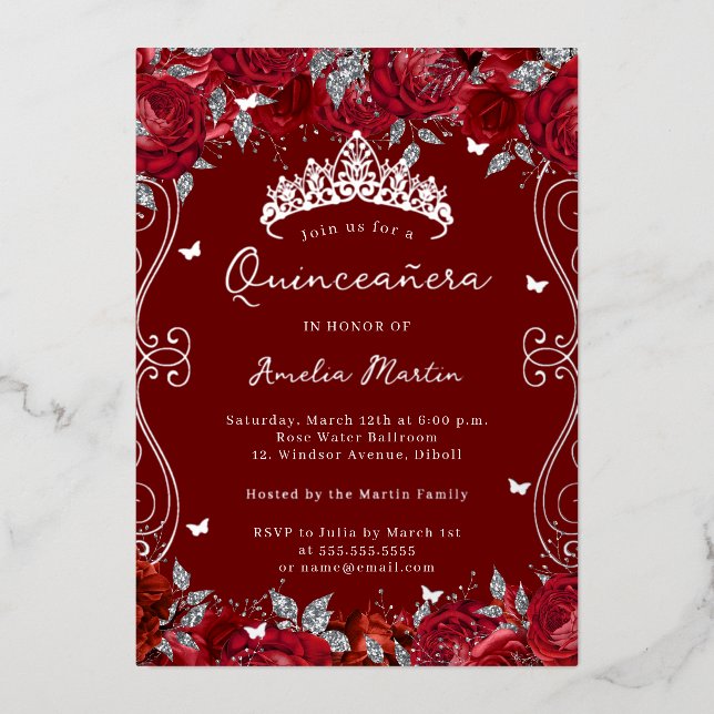 Roter Silber Swirl Scroll Floral Quinceanera Folieneinladung (Vorderseite)