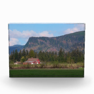 Roter Stall und Monte Enumclaw Fotoblock