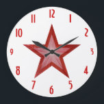 Roter Stern "nummeriert" Uhr rundes Weiß<br><div class="desc">Moderner Entwurf mit einem "glänzenden" Rot und Weiß spielt auf einem weißen Hintergrund die Hauptrolle. Wanduhr mit einem kundengerechten Entwurf, damit Sie mit Ihrem eigenen Text, Bildern und Ideen personifizieren. Merken Sie bitte geschaffen wird, dass dieses ein Druckbild ist, das unter Verwendung der ursprünglichen Fotografien und der digitalen Techniken, es...</div>