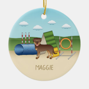 Roter und brauner Rottweiler mit Agility-Ausrüstun Keramik Ornament