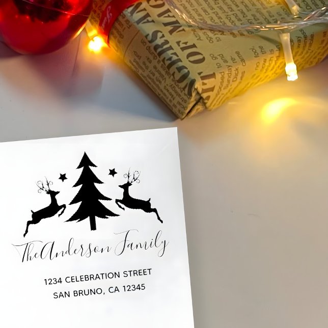 Roter Weihnachtsbaum und Rentier-Rücksendeadresse Permastempel (Von Creator hochgeladen)
