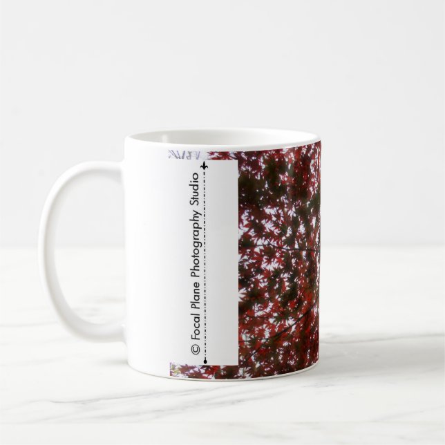 Rotes Blatt-Ahorn-Blätter Kaffeetasse (Links)