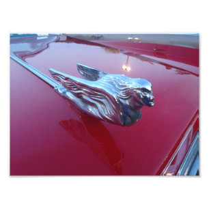 Rotes Cadillac, das Frauen-Hauben-Verzierung Fotodruck