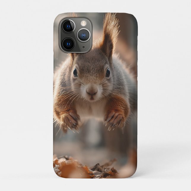 Rotes Eichhörnchen springt im frostigen Wald Case-Mate iPhone Hülle (Rückseite)