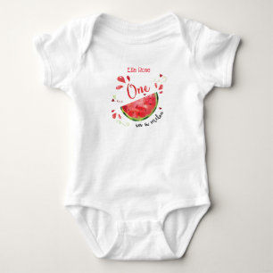 Rotes Eins-in-der-Melone-T-Shirt zum ersten Geburt Baby Strampler