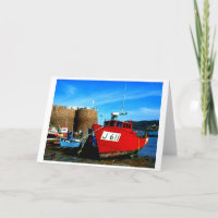 Rotes Fischerboot im Hafen von Bonne Nuit