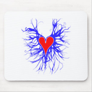 Rotes Herz auf blauem Hintergrund Mousepad