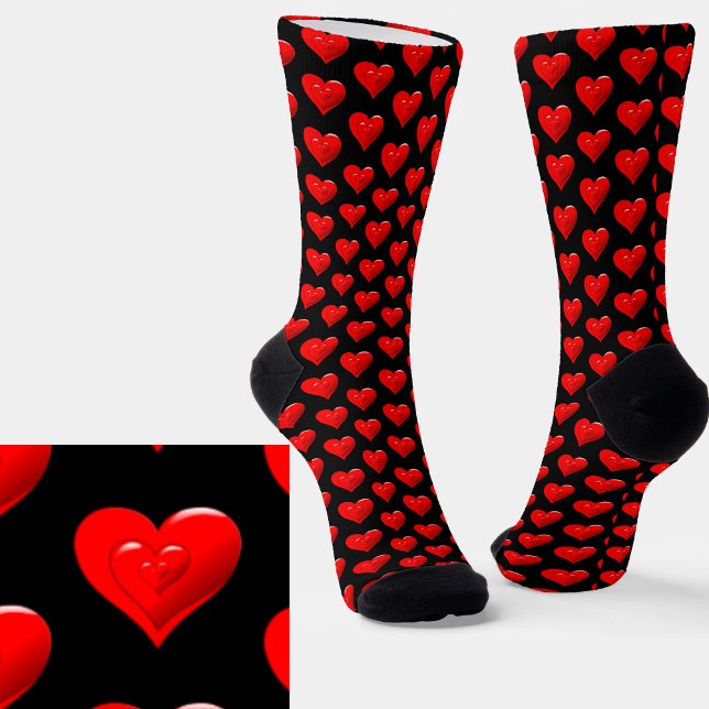 Rotes Herz auf schwarz Socken (Von Creator hochgeladen)