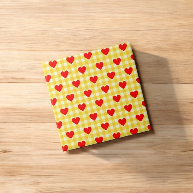 Rotes Herz Gelber Gingham Valentinstag Fliese (Pink Heart Checkered Pattern Valentine's Day Pillar Candle)