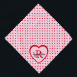 Rotes Herz Rosa Personalisierter Name des Tieres B Halstuch<br><div class="desc">Hübsche rote Herzen,  über eine rosa Leinwand sprinkled,  fertig mit einem großen Herz,  das das Monogramm und den Namen Ihres Tieres zeigt. Textstile,  -größen und -farben können über das Menü Bearbeiten geändert werden. Sie können auch die Hintergrundfarbe im Menü bearbeiten ändern.</div>