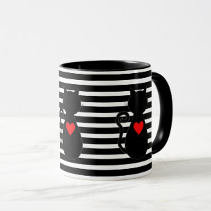 Rotes Herz & schwarze Katze auf schwarz-weiß gestr Tasse