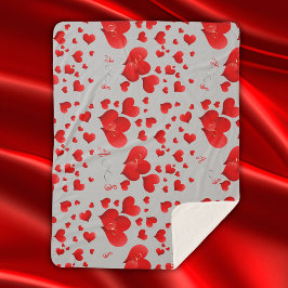 Rotes Herz Unendlichkeit Initials Monogramm auf gr Sherpadecke