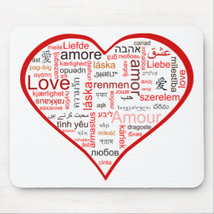 Rotes Herz voll der Liebe in vielen Sprachen Mousepad