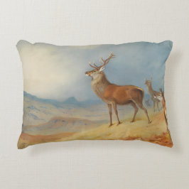 Rotes Hirsch in einer Hochlandschaft, Kunst Dekokissen
