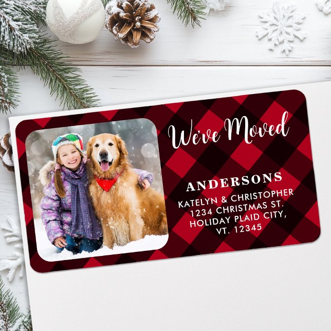 Rotes Kariertes Foto Holiday Moving Rücksendeadres Adressaufkleber (Von Creator hochgeladen)