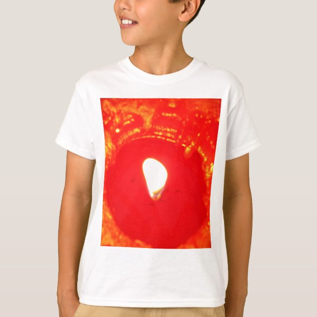 Rotes Kerzenlicht, Flamme, Kerze, Weihnachten-Lieb T-Shirt (Vorderseite)