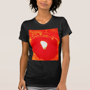 Rotes Kerzenlicht, Flamme, Kerze, Weihnachten-Lieb T-Shirt