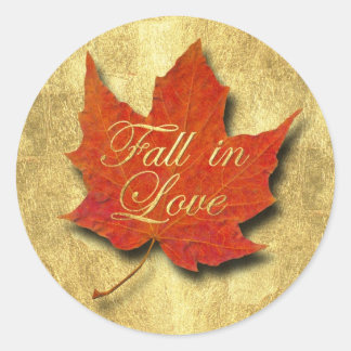 Rotes Leaf sinkt Liebe auf Gold Runder Aufkleber