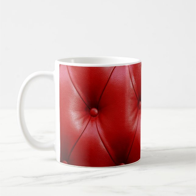 Rotes Leder: Eleganz der Stilelemente. Kaffeetasse (Links)