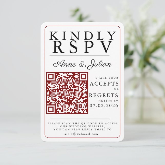 Rotes modernes Foto RSVP Einleger QR-Code Karte (Stehend Vorderseite)