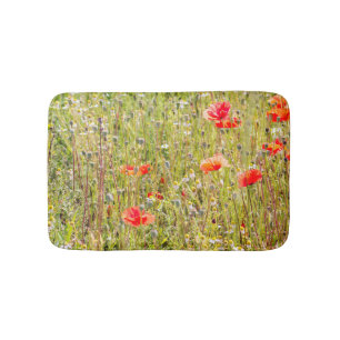 Rotes Mohnblumen-und Wildblumen-Blumenfeld Badematte