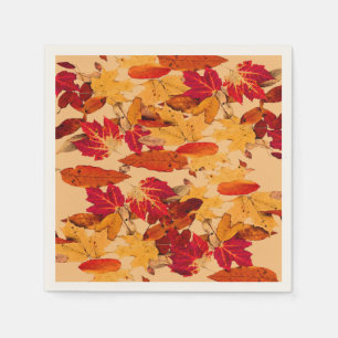 Rotes Orange Gelbbraun Herbst Blätter Serviette