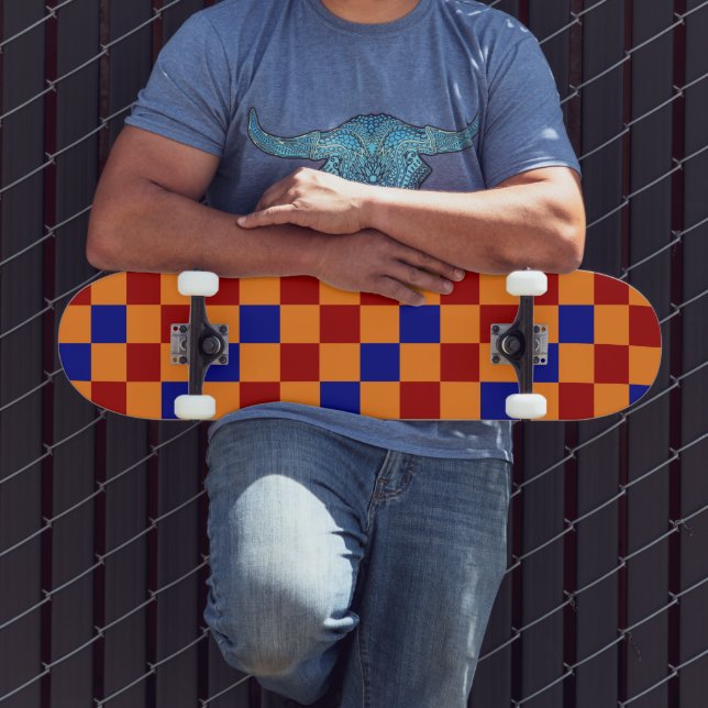 Rotes oranges blaues Karomuster Design  Skateboard (Außenbereich 3)