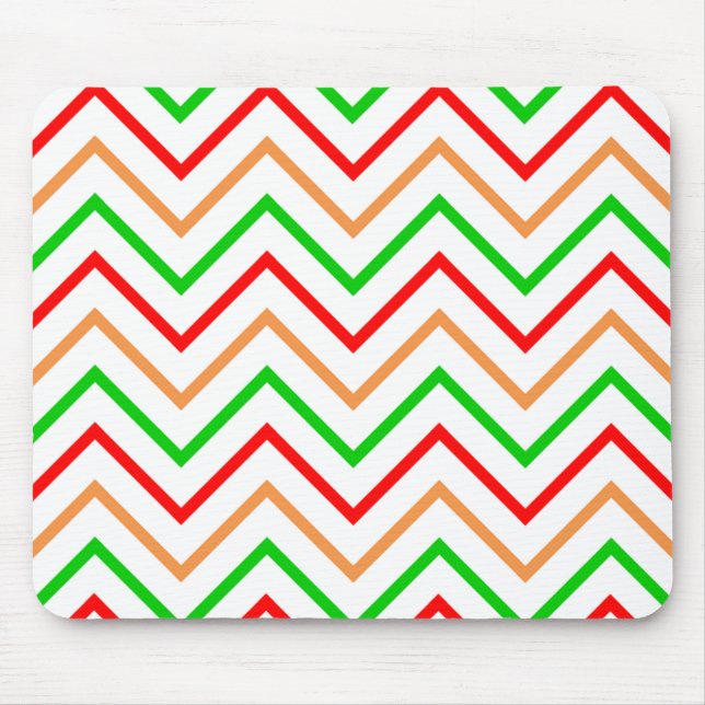 Rotes, oranges und grünes Chevron-Muster Mousepad (Vorne)