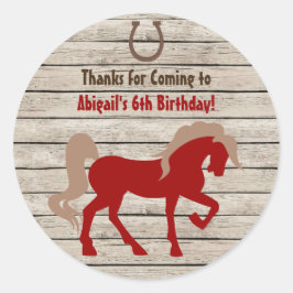 Rotes Pferd und Waldmädchen oder Jungen zum Geburt Runder Aufkleber