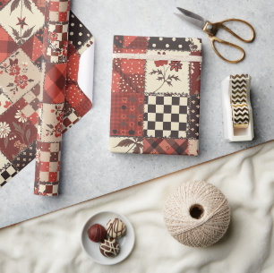 Rotes Quilt-Gingham-Cottagecore-Blumenmuster Geschenkpapier