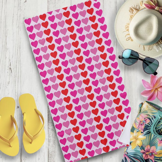 Rotes Rosa Fuchsia Herz Strandtuch (Von Creator hochgeladen)