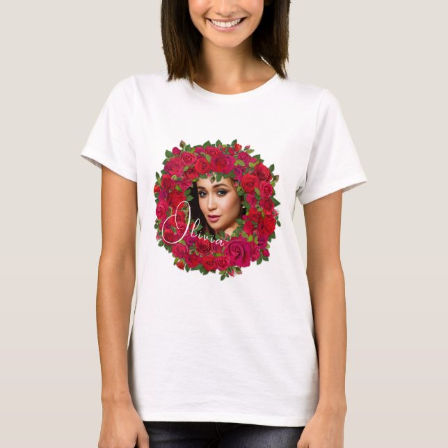 Rotes Rosen-Fotodesign mit individuellem Text T-Shirt (Vorderseite)