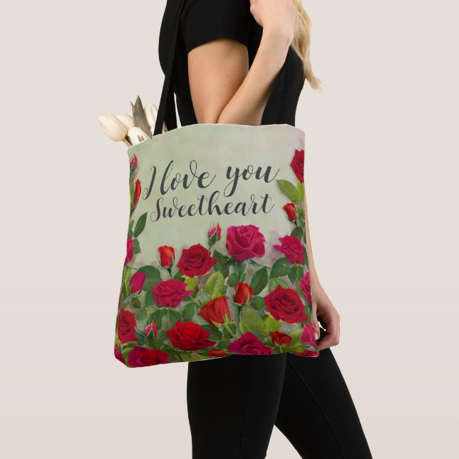 Rotes Rosen-Romantik-Design mit voller Anpassbarke (Von Nahem)