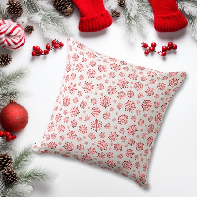 Rotes Schneeflockenmuster Kissen (Von Creator hochgeladen)